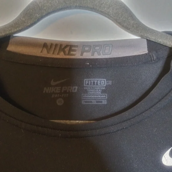 Nike | Pro Dri Fit Fitted Shirt Sz XL - Picture 5 of 7